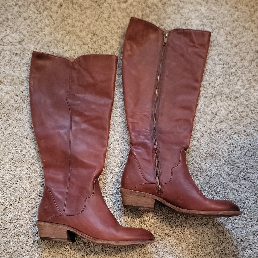 FRYE Carson Piping Tall Boots 7.5 B (Medium) - Mahogany Extended /Wide Calf- NWT